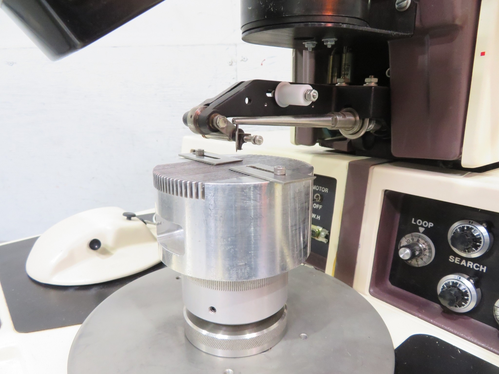 C192151 K&S 4123 Manual Aluminum Wedge Wire Bonder w/ Work Holder (refurbished)