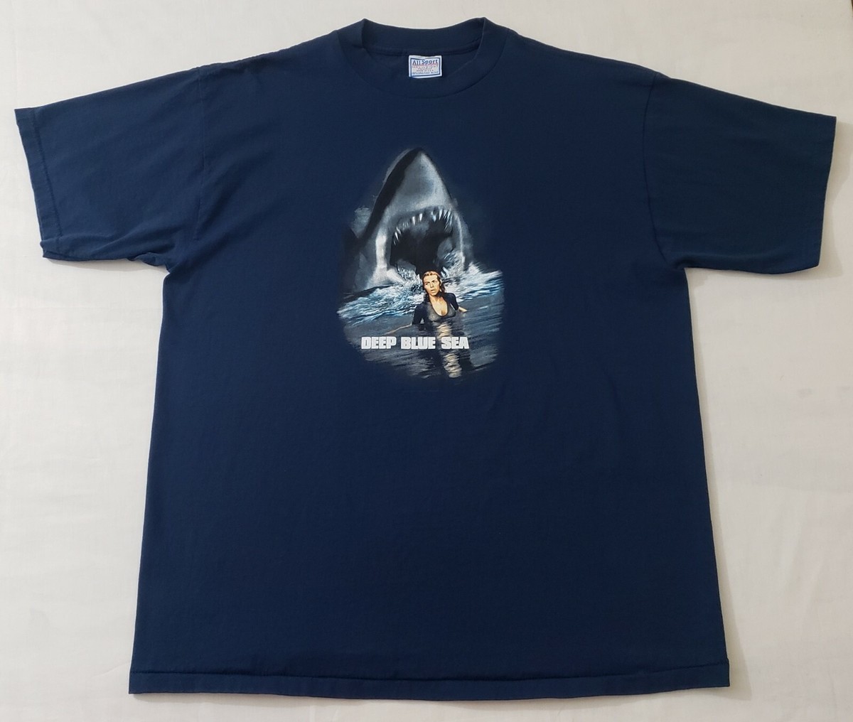 Vintage 1999 Deep Blue Sea Movie Promo T-Shirt Sz XL Samuel L 