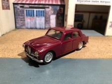 ALFA ROMEO 1900 BERLINE DE 1950 1/43 BRUMM