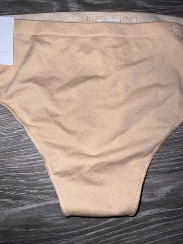 Calvin Klein Ladies Shorty Pants Thong G String Size X Large New Tags Nude - Picture 7 of 8