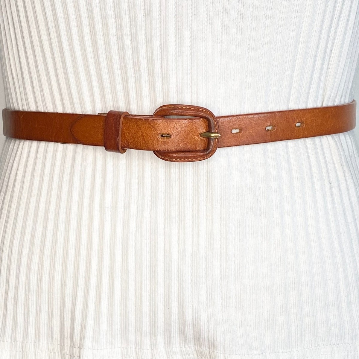 Top Grain Cow Hide Leather Honey Tan Skinny Belt Size Small 
