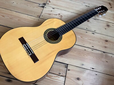 Raimundo Modell 128 Spanische Konzertgitarre Made in Spain massive Fichtendecke