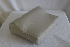 GOODMAN SPECIALTY PILLOWS #303 3" "METALLIC" TANNING BED PILLOW - SPARKLY SILVER