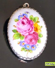Jugendstil  Porzellananhänger Blumendecor 800er Silber - handbemalt