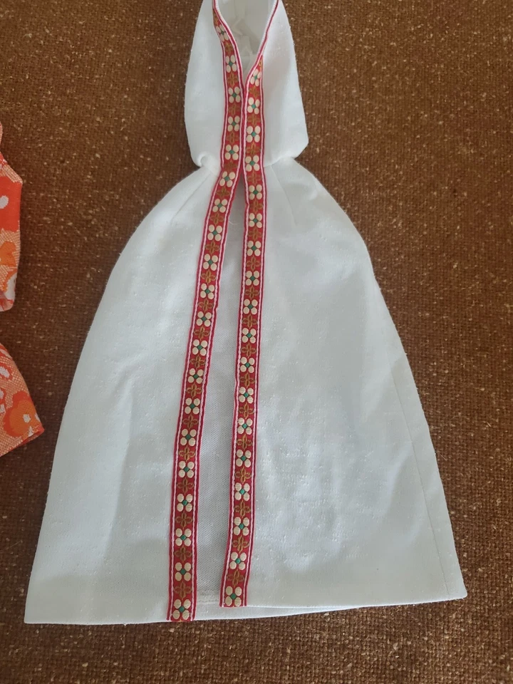 MUÑECA DE TERCIOPELO CRUJIENTE IDEAL DE COLECCIÓN ROPA DE PLAYA Y ENCUBRIMIENTO  Foto 4 de 4