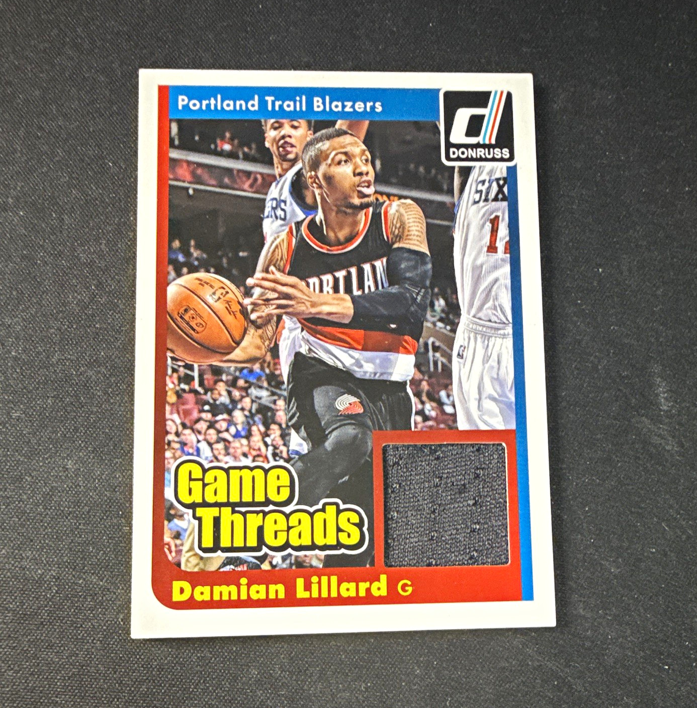 Panini 2014-15 Donruss Game Threads Damian Lillard Memorabilia #20 Trail Blazers