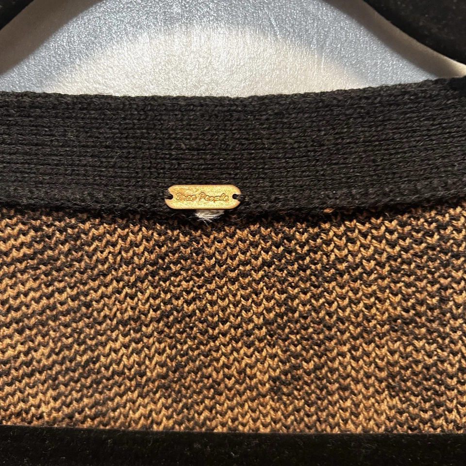 Cárdigan Recortado Free People Maeve Cuadros Negro y Marrón Talla M ver descripción Foto 2 de 4