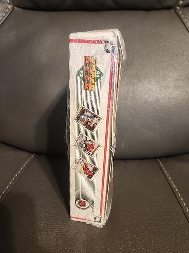 1991-1992 Upper Deck Hockey NHL-LNH Sealed Box - Wayne Gretzky, Messier - Picture 4 of 6