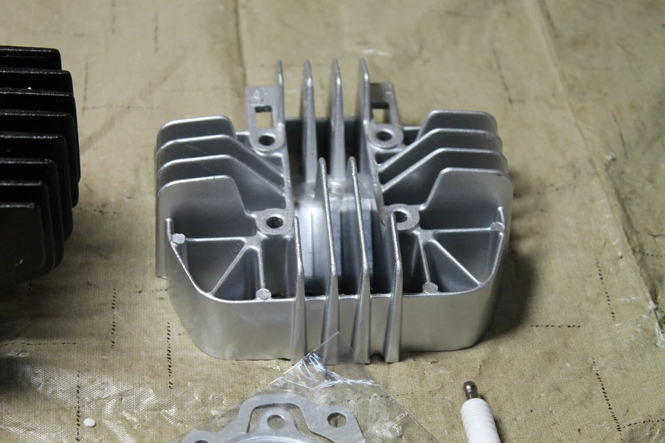 Yamaha Big Wheel BW80 Kit de repuesto de extremo superior Culata Anillos de pistón  Foto 3 de 4