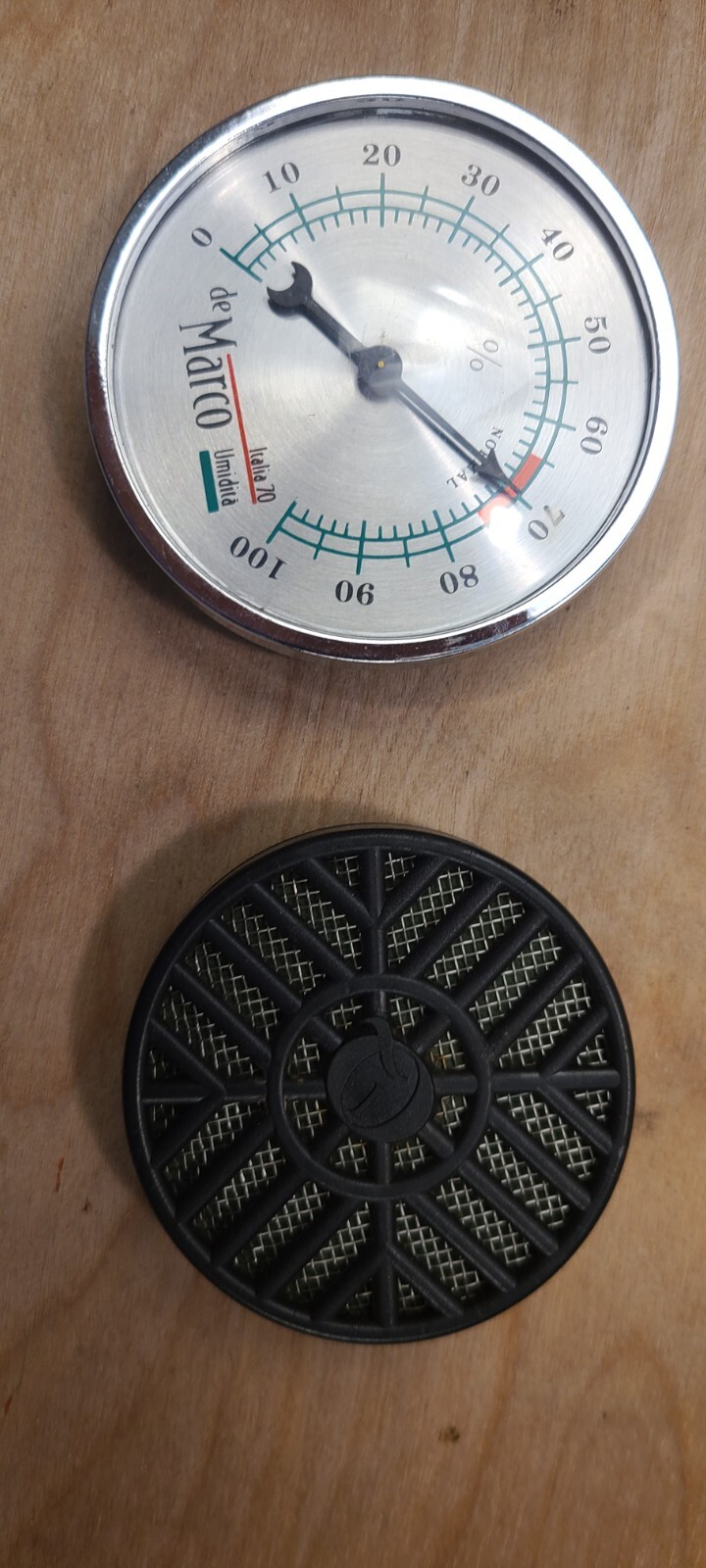 Cigar Humidor Cigar Box with Hygrometer Humidifier and Divider, READ