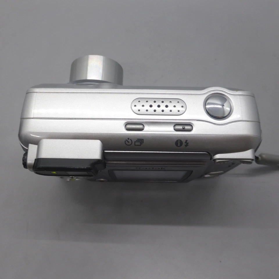 Kodak Digital Camera EasyShare DX6440 4.0MP Silver English Language - Image 3 of 4