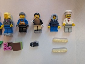LEGO 10216 Winter Village Bakery COMPLETE with minifigs no box manual