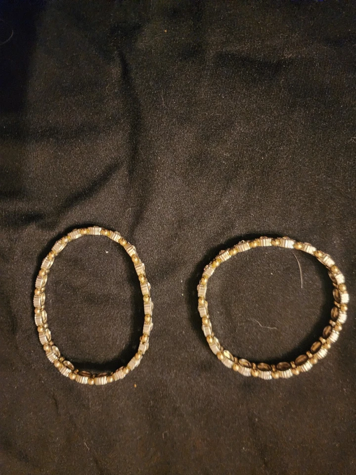 Dos pulseras elásticas de plata y cristal Chicos Foto 3 de 3