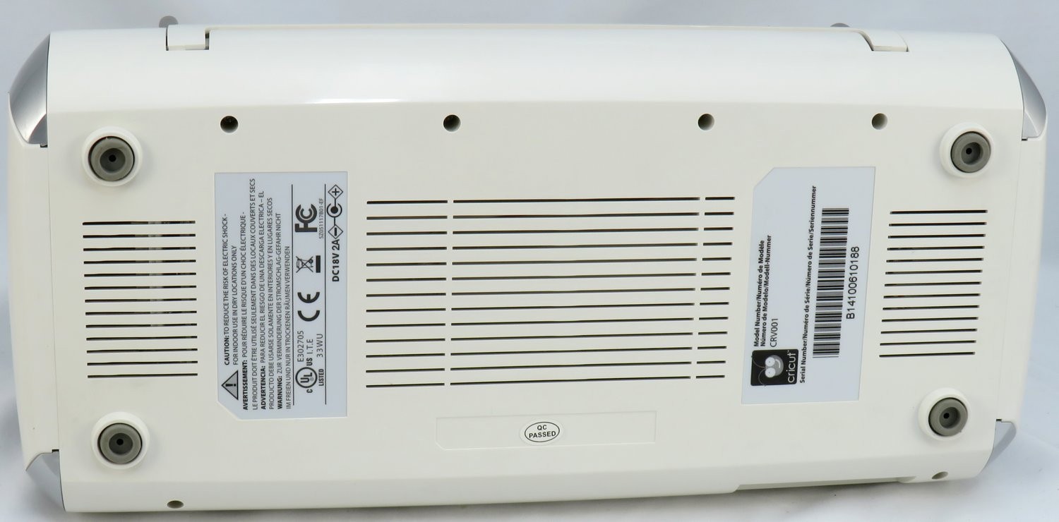 Cricut model CRV001 Personal Electronic Cutting Machine w/ Accessories - unused