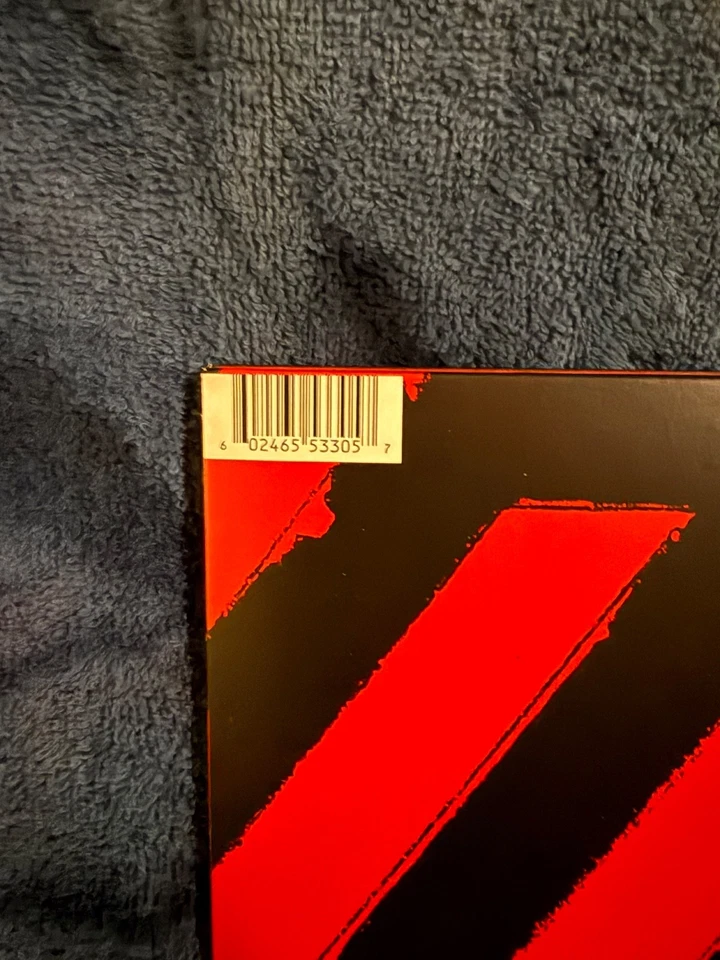 U2 - How To Re-Assemble An Atomic Bomb, 1x Vinyl, RSD, Played Once, Poster - Image 3 of 3