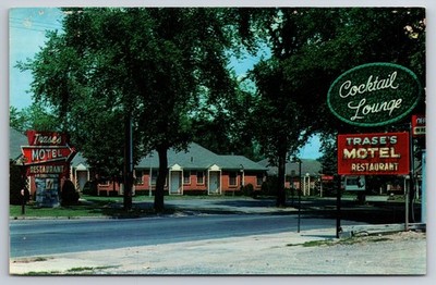 Trase's Motel & Restaurant Springfield Massachusetts MA c1960 Postcard