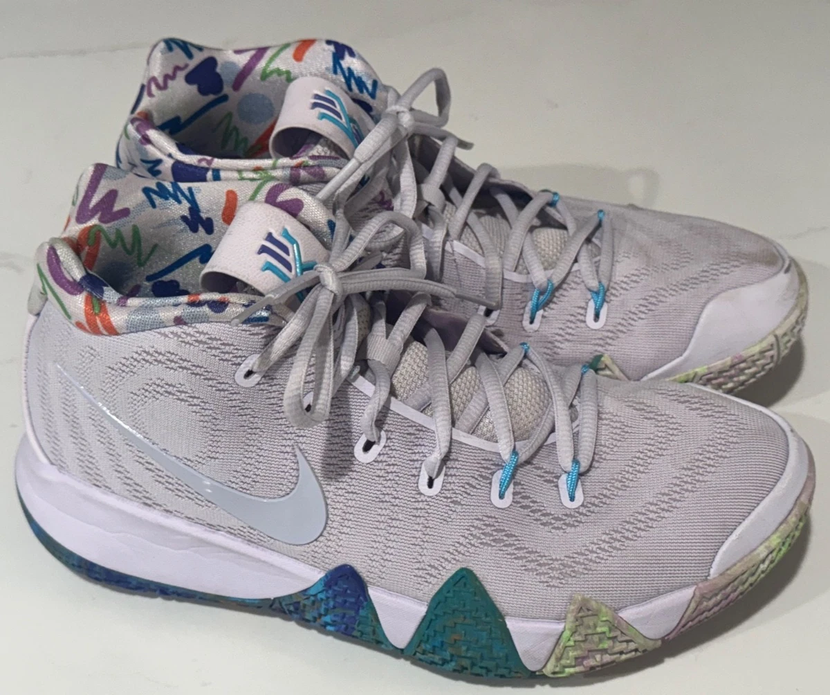 Las mejores ofertas en Nike Kyrie 4 90s - 943806-902 | eBay