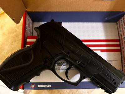 Crosman Phantom P10KT CO2