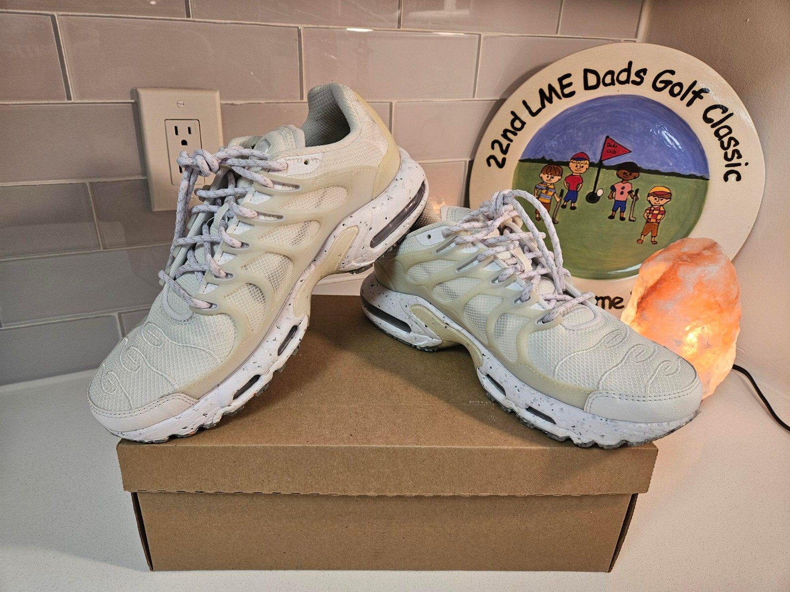 SAOLA Nike Air Max Plus Terrascape White Pure Platinum 2022 da uomo taglia 10 DQ3977 100