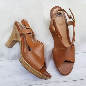sofft brown sandals