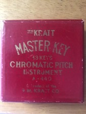 VTG The Master Key Chromatic Pitch Pipe Instrument Wm KRATT Co A-440 13 KEYS