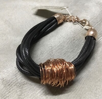 Eliza Gracious schwarz 6 schnurgebundene Armband mit Kupfer umwickelt. Unbenutzt.