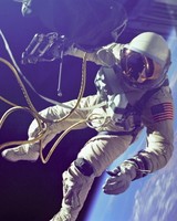 11x14 Nasa Photo: Astronaut Ed White On First Spacewalk, Gemini 4 Mission 11x14 Nasa Photo: Astronaut Ed White On First Spacewalk, Gemini 4 Mission