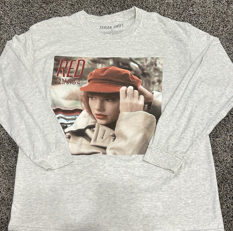 Taylor Swift Red Taylor’s Version Merch Music Long Sleeve Grey Size Large