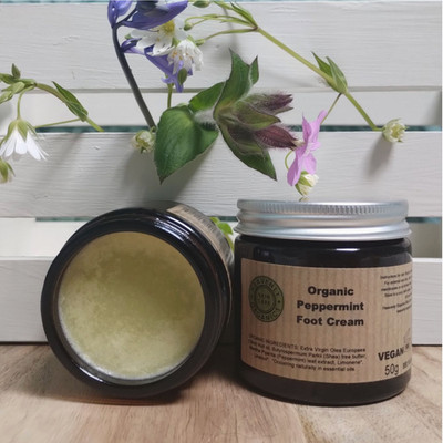 Bio Pfefferminz Fußcreme | Vegan | Feuchtigkeitsspendend & Erfrischend