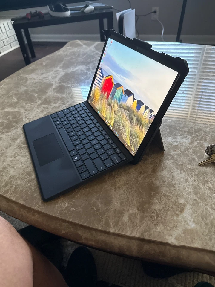 Microsoft surface pro 11th edition 13inch, copilot with Microsoft keyboard   - Image 2 of 4