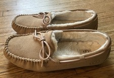 Ugg Women  s Dakota Slippers Suede Shearling Beige Pink 11