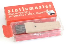 Vintage Staticmaster Brush Model 1C200 in Box