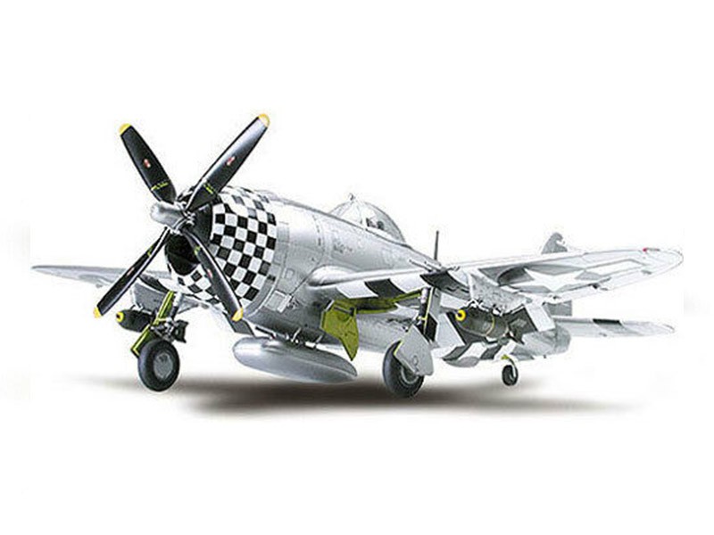 Tamiya P-47D Thunderbolt maquette 1/48 avec cockpit detaille et verrière mobile