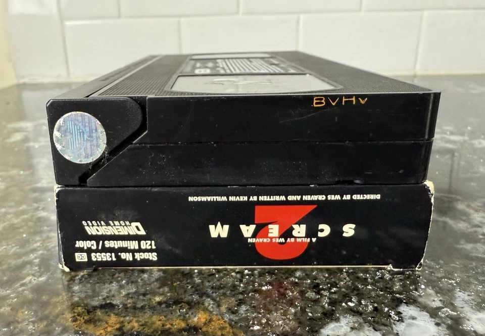 Scream 2 (VHS, 1998) Neve Campbell, Courtney Cox, Drew Barrymore HORROR NICE!! - Image 3 of 4