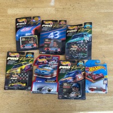 Vtg LOT OF 6 HOT WHEELS PRO RACING DIE-CAST CARS 1997 - 1998 Plus Retro-Active
