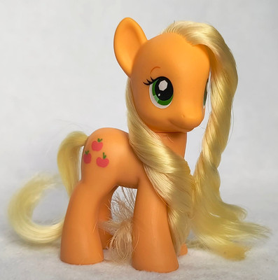 My Little Pony G4 Applejack figure brushable basic mlp 2010s hexagon eyes