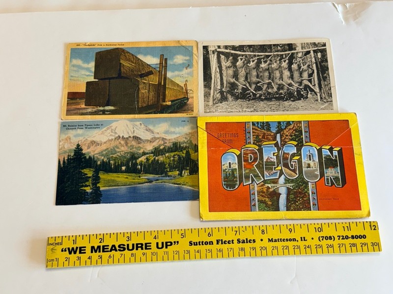 Souvenir of Scenic Oregon Postcard Folder. E.C. Kropp Co. 1951 post