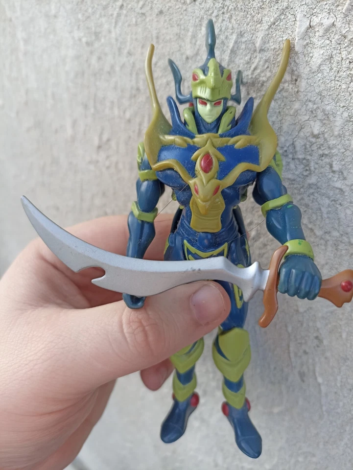 figurine yu gi oh ! soldat du lustre noir début année 2000 - Photo 1/1