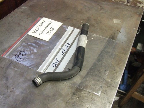 Yamaha YZF 600 R Thundercat 1998 Air Intake Hose Rubber Pipe 33 - Picture 3 of 7