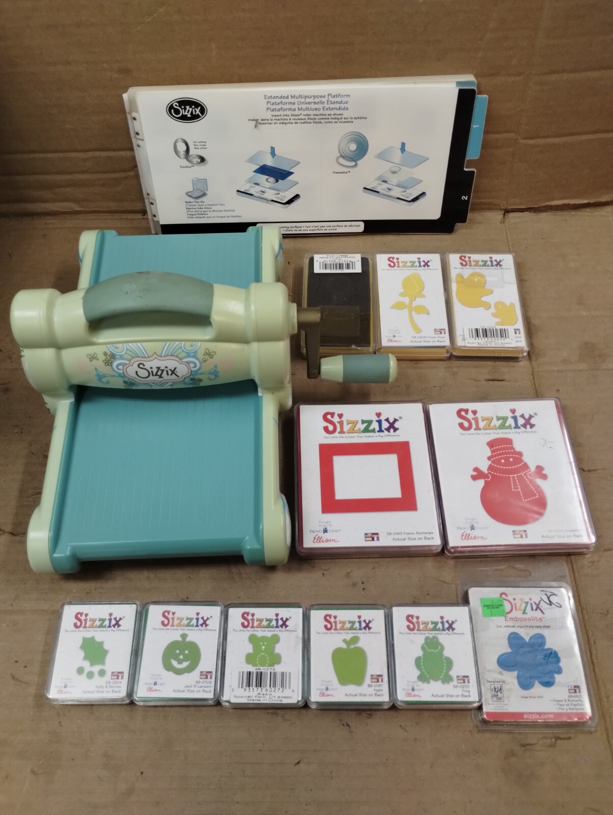 sizzix multi-purpose platform プラットフォーム Amazon.com: Sizzix BIGkick/Big Shot Multi-Purpose Platform