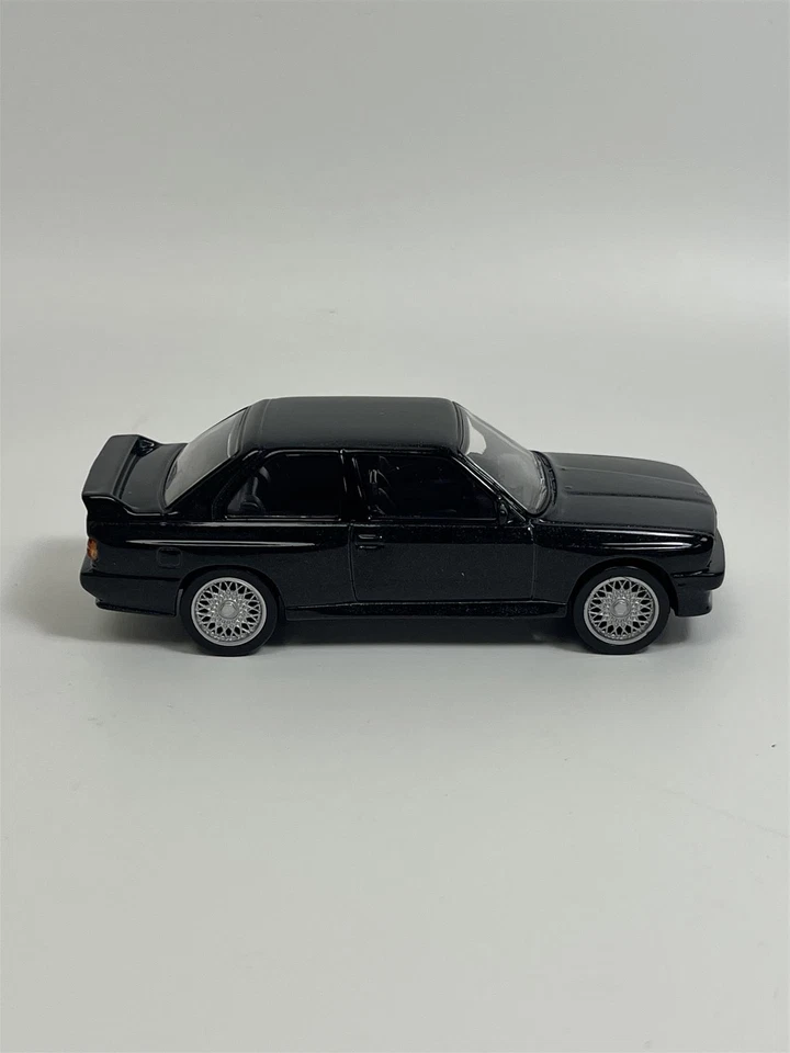 BMW M3 E30 1986 Negro 1:43 Escala Norev 350009 - Imagen 4 de 4