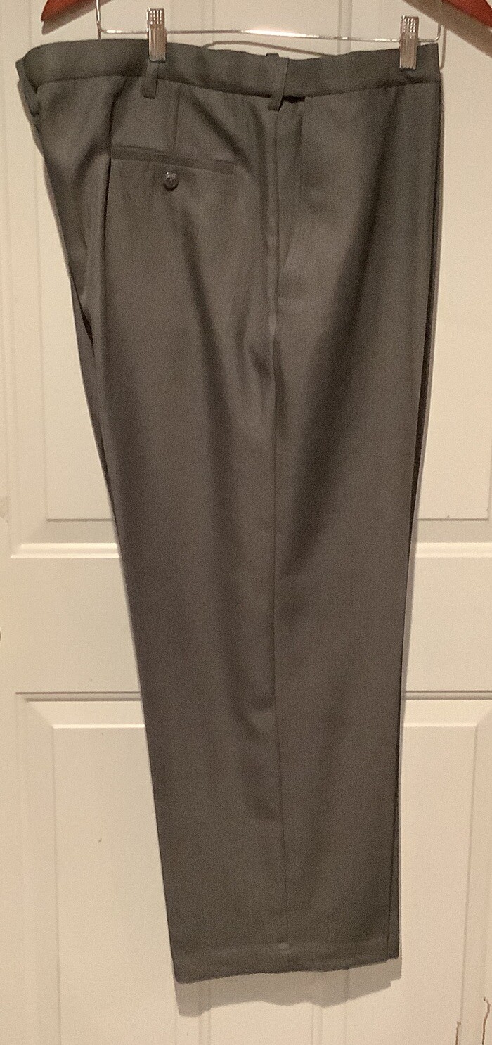 Haggar Gray Stretch Band Mens Dress Pants Size 44x29 Comfort Fit