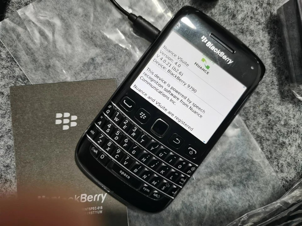 Unlocked Blackberry Bold 9790 Black GPS GSM 3G QWERTY Smartphone