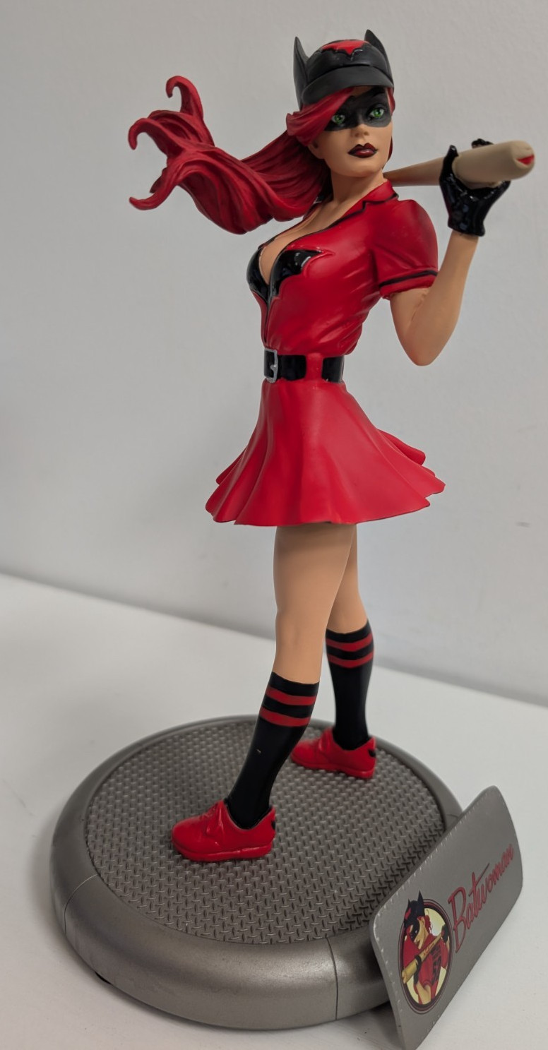 DC Comics Bombshells DC Collectibles Batwoman Limited Editio
