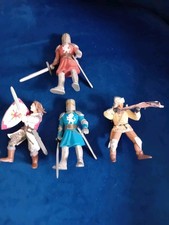 Toy Knights x 4 Figures  Random Set