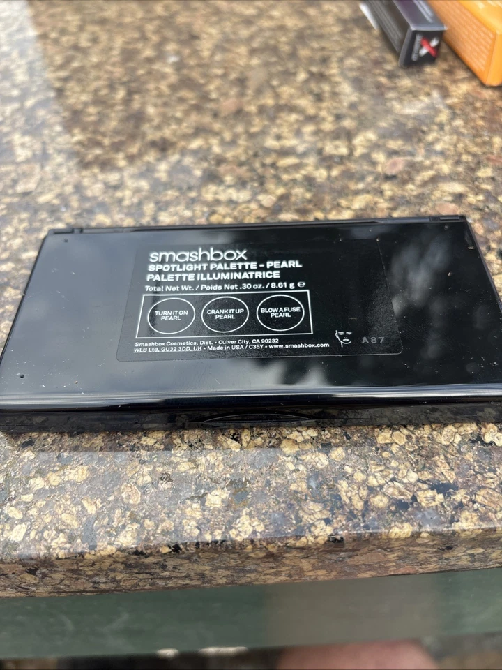 Smashbox Spotlight Palette Pearl Highlighter 8.61g - Brand New - Image 4 of 4