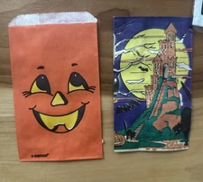 50+ Vintage 90s 00s Halloween Paper Trick or Treat Candy Bag Lot Haunted Castle