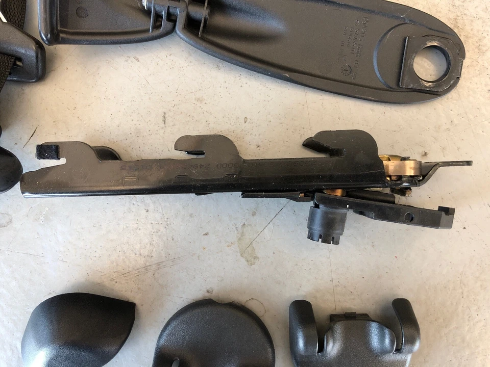 Cinturón de seguridad delantero derecho pasajero Mercedes-Benz C320 C240 2001-2004 negro OEM Foto 4 de 4