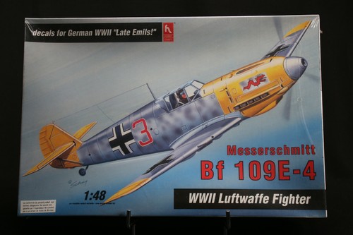XF023 HOBBY CRAFT 1/48 maquette avion HC1570 German Messerschmitt 109E-4 WWII - Imagen 1 de 4