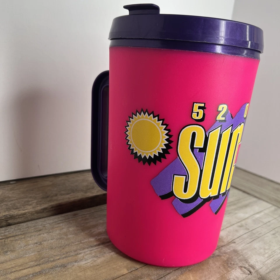 Taza y tapa de plástico aislante vintage años 80 Aladdin Sun N Fun 52 oz AC299 123 Foto 2 de 4